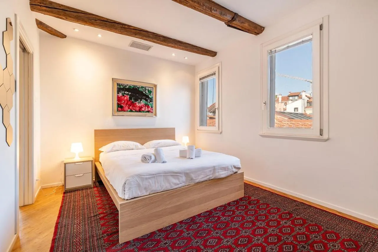 St. Mark Ca' Algi -Apartment With Beautiful Roof Terrace Venice